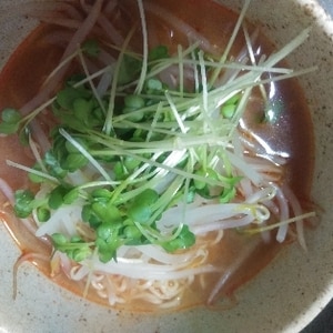 白菜たっぷり！鶏白湯ラーメン(塩味)